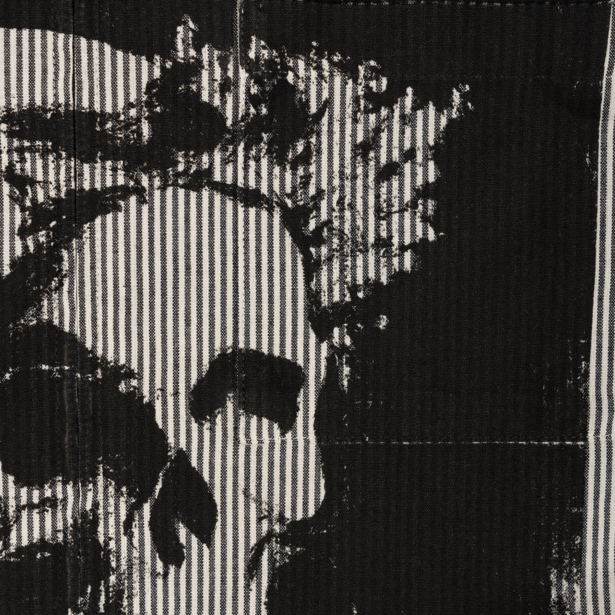 Crowned Printed Oxford Zip Shirt - Image 5